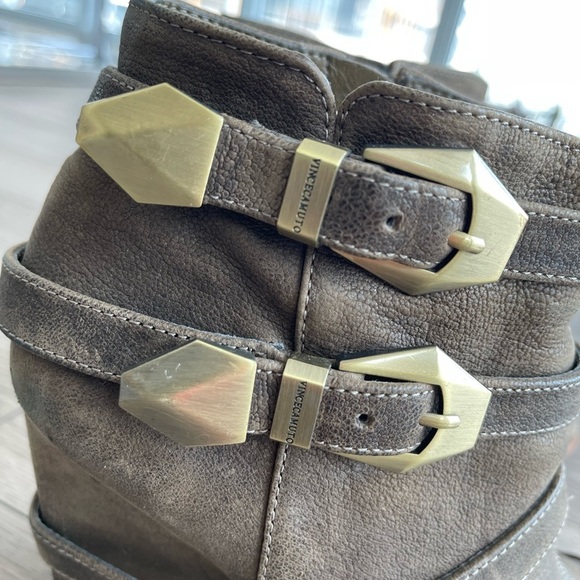 VINCE CAMUTO Kannon Wedge Boots - Picture 3 of 6